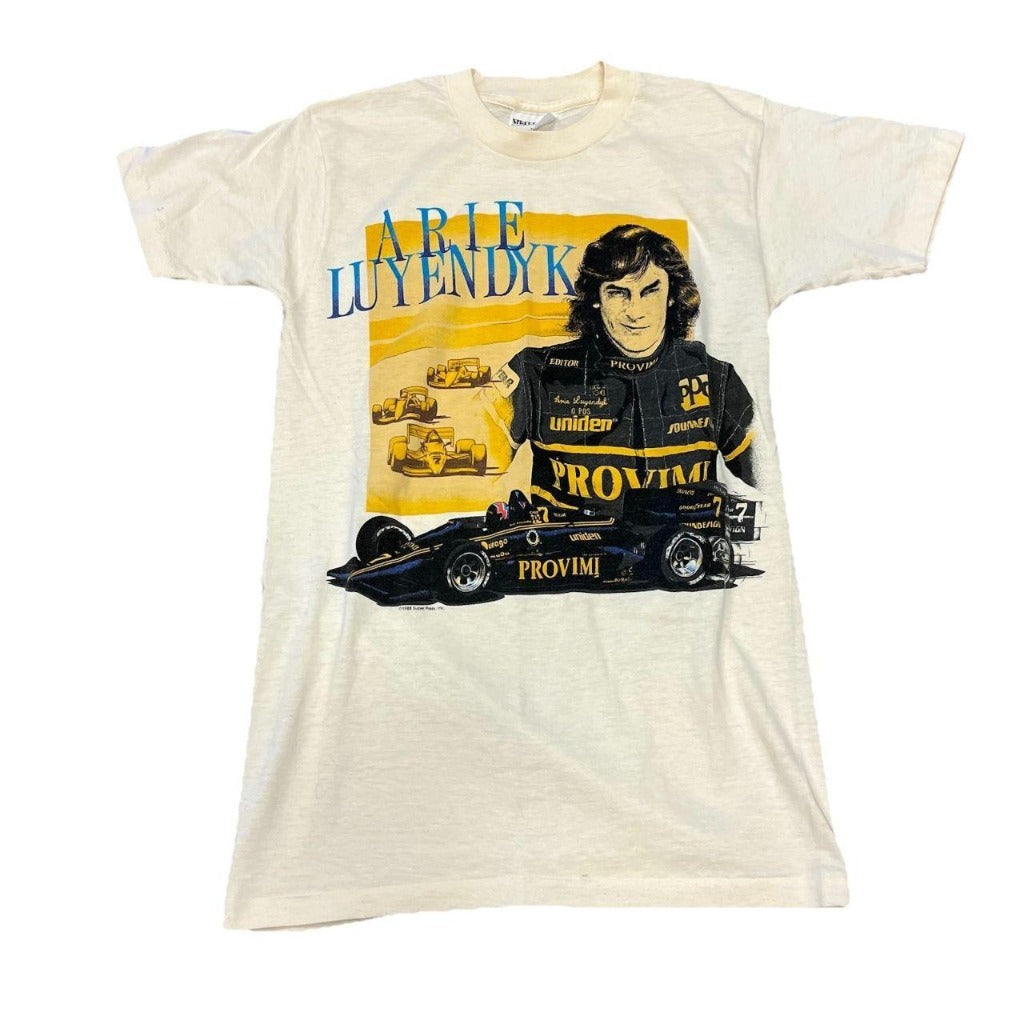 Yesterday's Fits Depop: img10